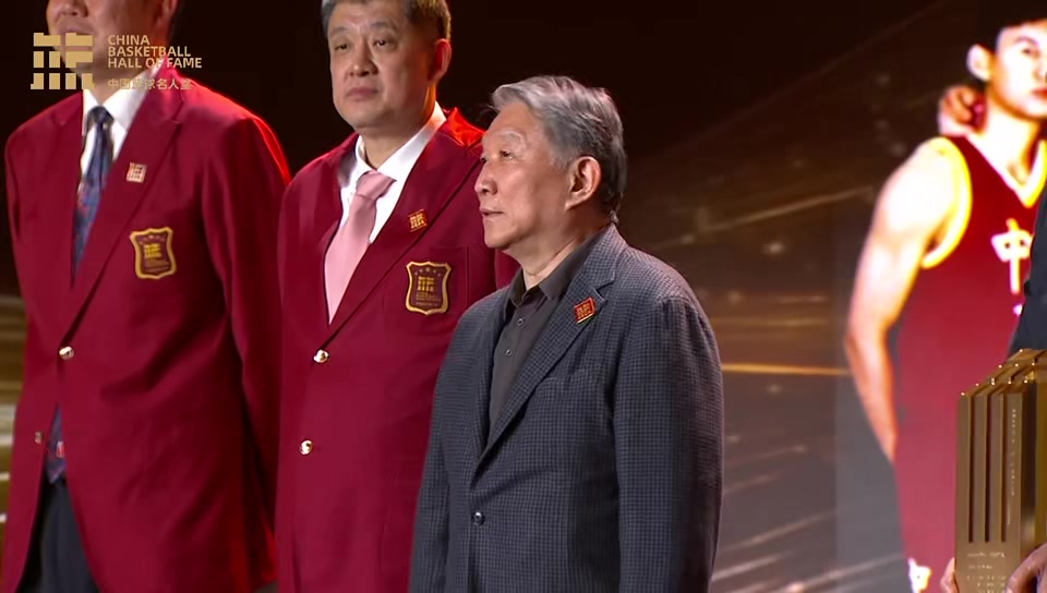PG电子登录入口-宫鲁鸣：96一代的成绩要感谢老一辈 希望我们继续为中国篮球添砖