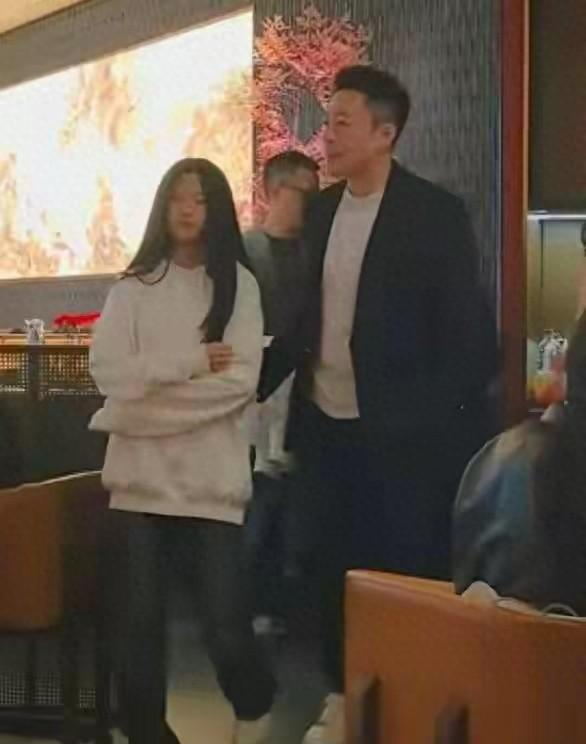 PG电子登录入口-小玥儿开通个人账号！发文求救，晒照思念妈妈，外婆和小S是好友